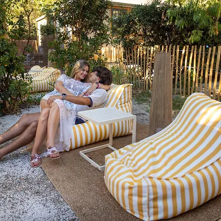 Taiga Valdevaqueros Κάμπινγκ *